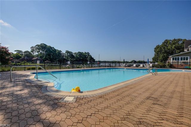 7320 Glenroie Ave Apt 10E, Norfolk, VA 23505