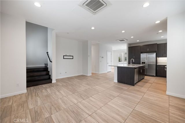 2138 Bella Court, Costa Mesa, CA 92627