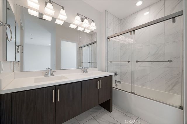 2138 Bella Court, Costa Mesa, CA 92627
