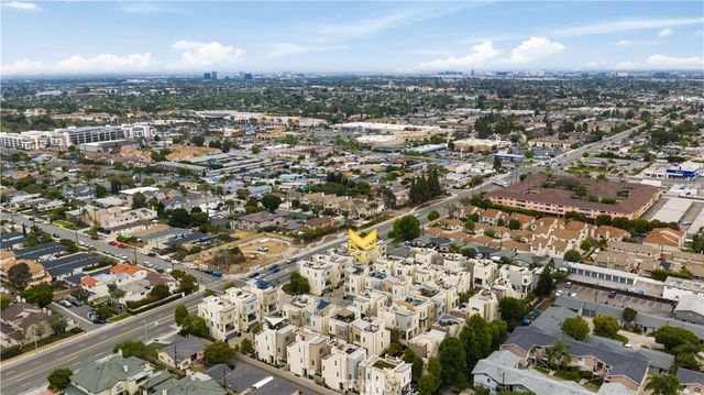 2138 Bella Court, Costa Mesa, CA 92627