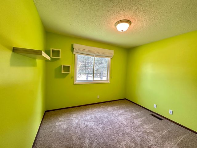 7779 Meadowview Trail, Lino Lakes, MN 55014