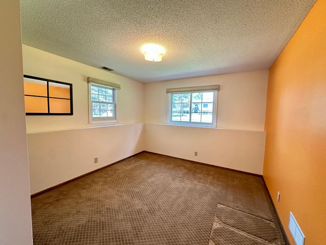 7779 Meadowview Trail, Lino Lakes, MN 55014