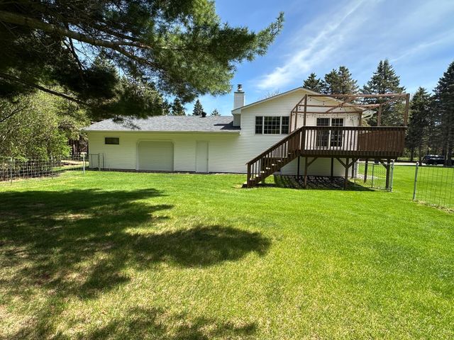 7779 Meadowview Trail, Lino Lakes, MN 55014