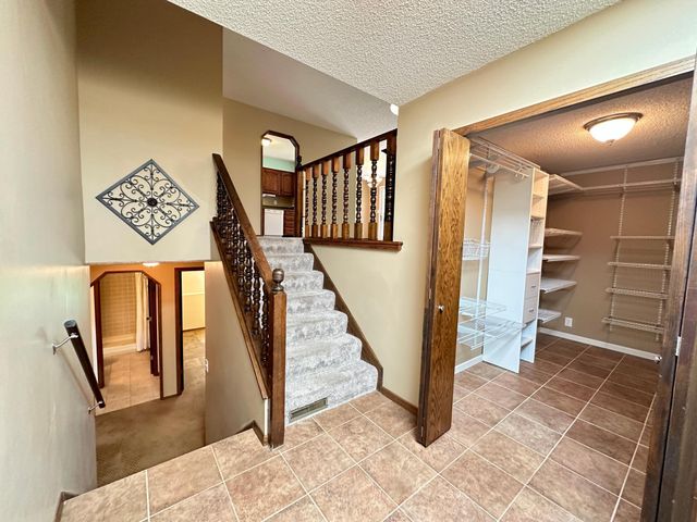 7779 Meadowview Trail, Lino Lakes, MN 55014