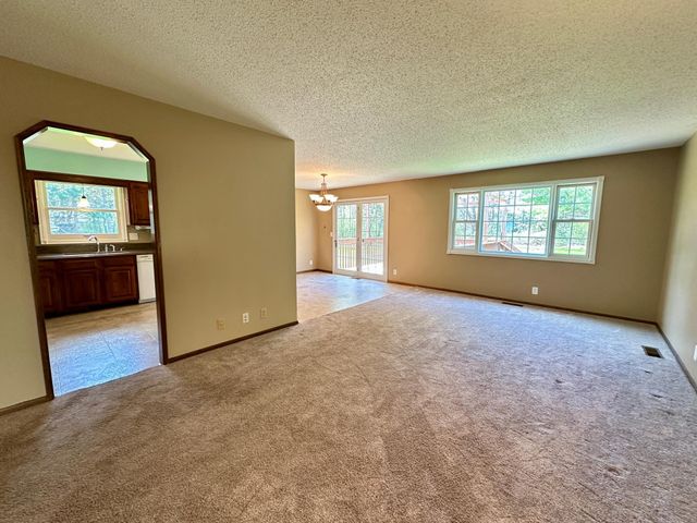 7779 Meadowview Trail, Lino Lakes, MN 55014