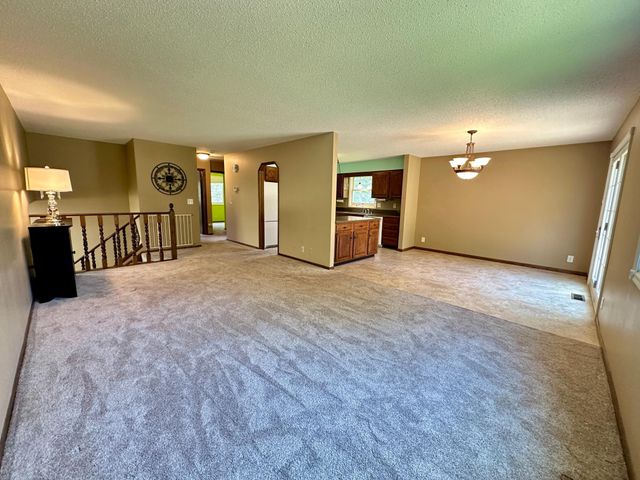7779 Meadowview Trail, Lino Lakes, MN 55014