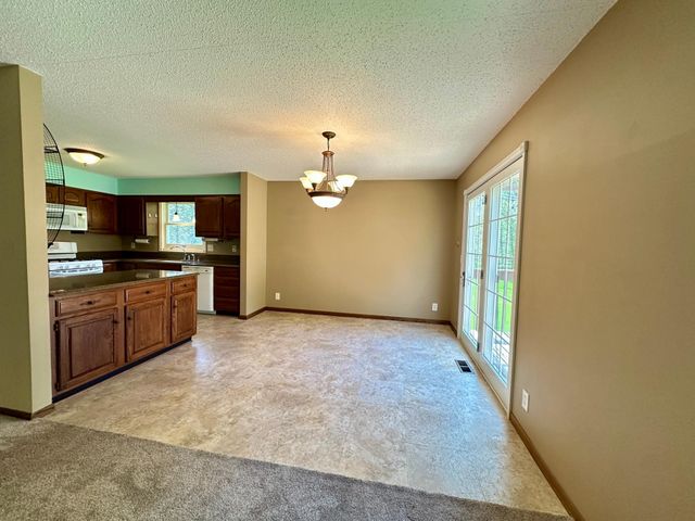 7779 Meadowview Trail, Lino Lakes, MN 55014
