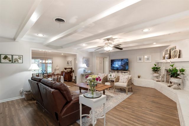 6041 Wimbleton Way, Fort Worth, TX 76133