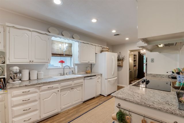 6041 Wimbleton Way, Fort Worth, TX 76133