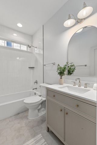 1063 Barfield Street, Daniel Island, SC 29492