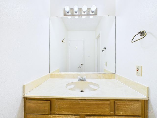 8502 Lyndon LN A, Austin, TX 78729