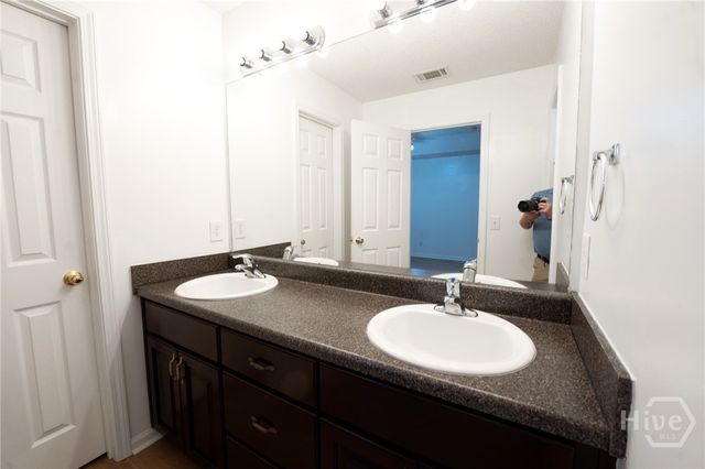 121 W Tisbury Lane, Pooler, GA 31322