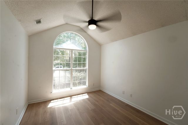 121 W Tisbury Lane, Pooler, GA 31322
