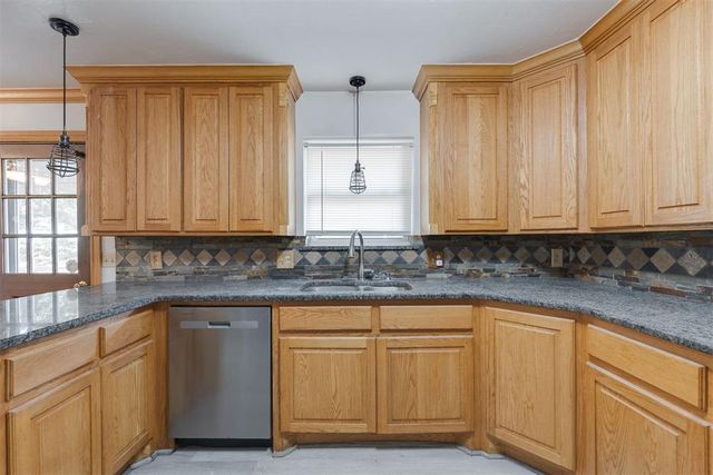 1001 S Sara Road, Tuttle, OK 73089