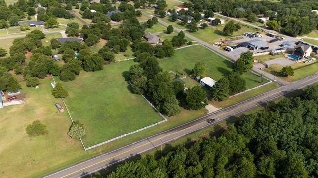 1001 S Sara Road, Tuttle, OK 73089