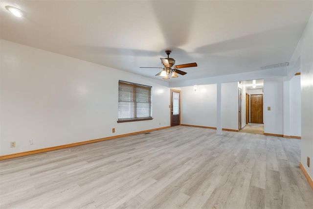 1001 S Sara Road, Tuttle, OK 73089