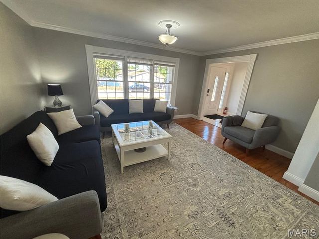 2408 Whitshire Drive, Mehlville, MO 63129