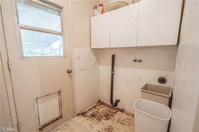 21516 Villena, Woodland Hills, CA 91364