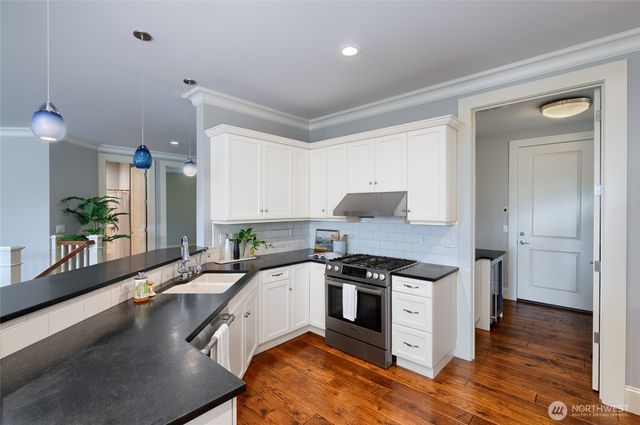 4902 Portalis Way, Anacortes, WA 98221