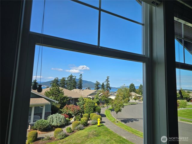 4902 Portalis Way, Anacortes, WA 98221