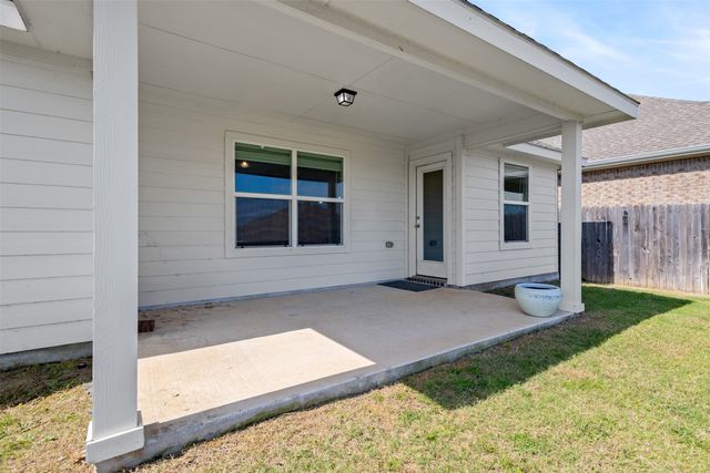 6112 Fall Creek Lane, Fort Worth, TX 76123