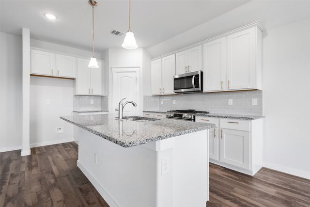 6112 Fall Creek Lane, Fort Worth, TX 76123