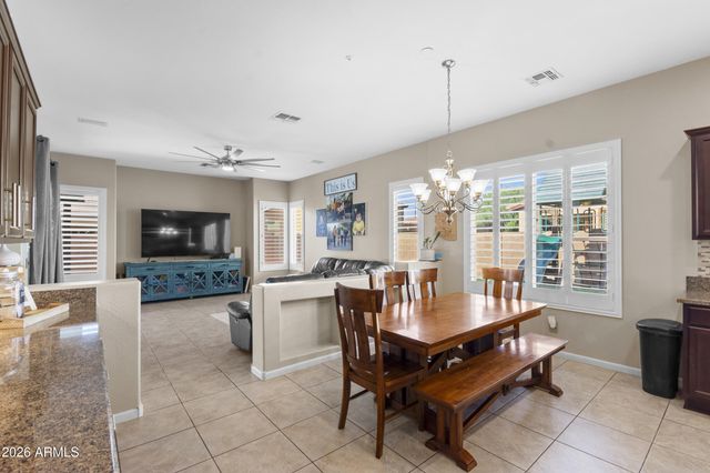 3382 E FANDANGO Drive, Gilbert, AZ 85298