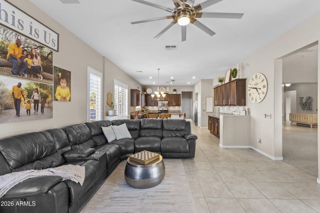 3382 E FANDANGO Drive, Gilbert, AZ 85298