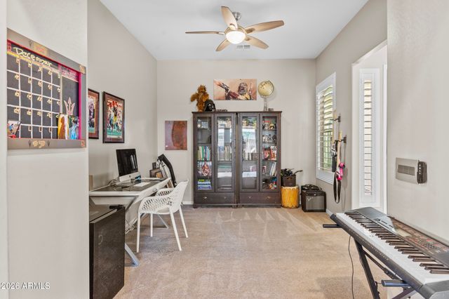 3382 E FANDANGO Drive, Gilbert, AZ 85298