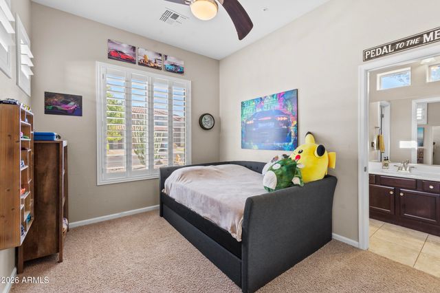 3382 E FANDANGO Drive, Gilbert, AZ 85298