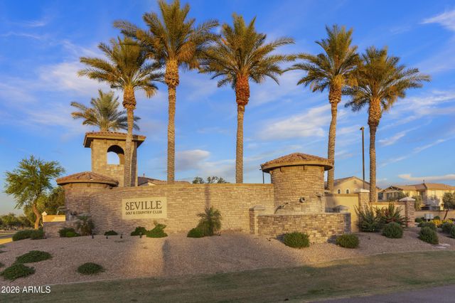 3382 E FANDANGO Drive, Gilbert, AZ 85298