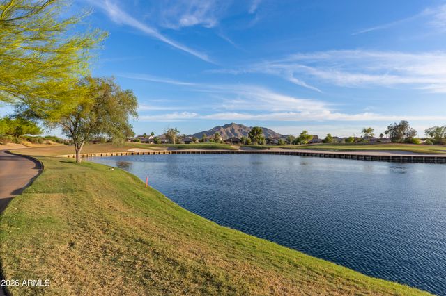 3382 E FANDANGO Drive, Gilbert, AZ 85298