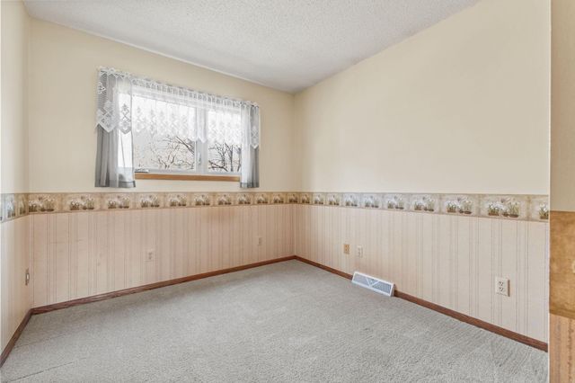 7280 84th Street NE, Monticello, MN 55362