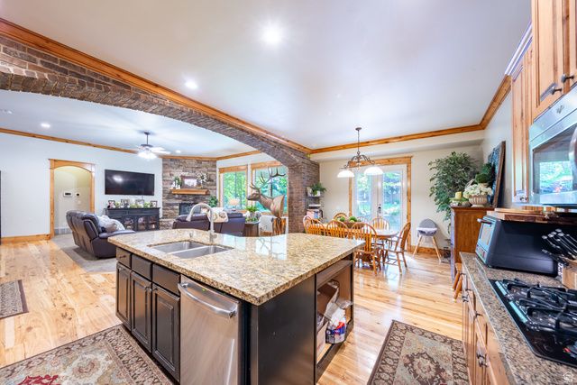 351 N DEERFIELD DR, Alpine, UT 84004