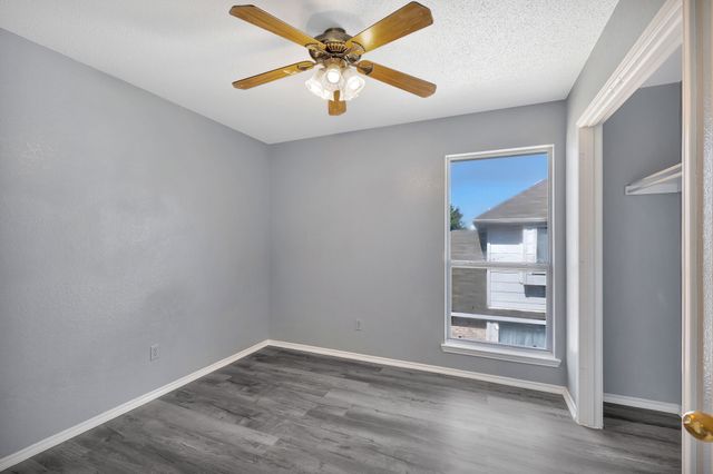 3226 Eagle Lane, Midlothian, TX 76065