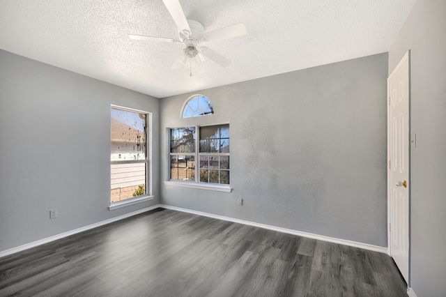 3226 Eagle Lane, Midlothian, TX 76065