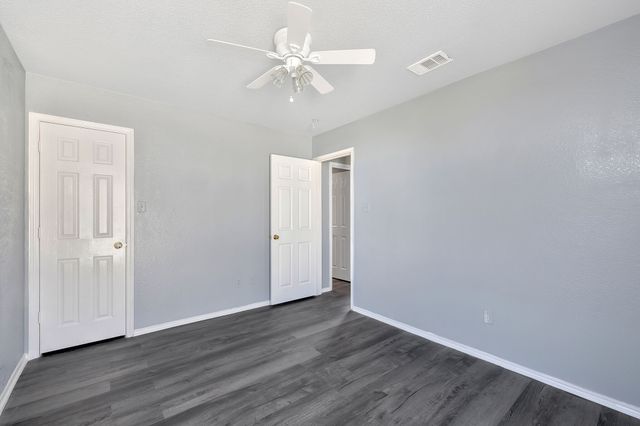 3226 Eagle Lane, Midlothian, TX 76065