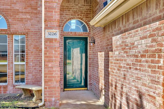 3226 Eagle Lane, Midlothian, TX 76065