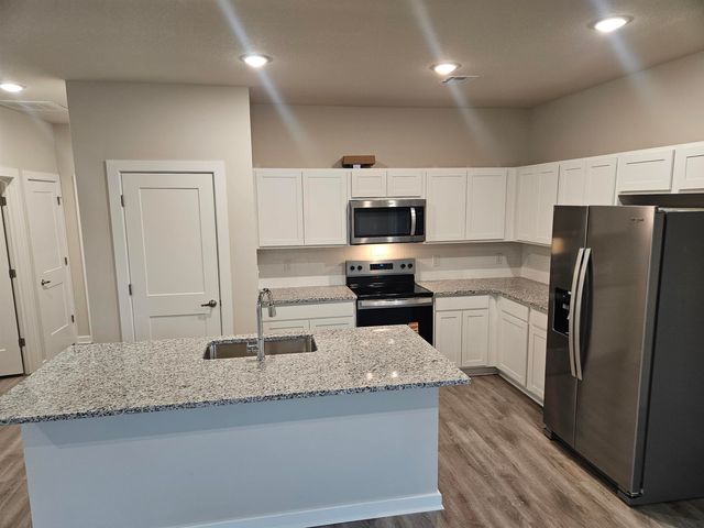 1021 N Forestview St, Wichita, KS 67235