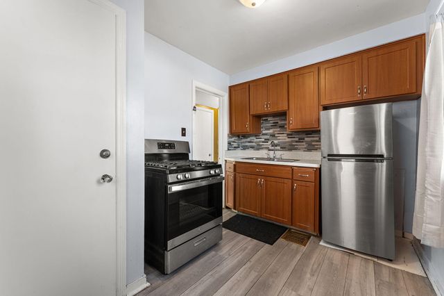 1009 River Drive, Hammond, IN 46324