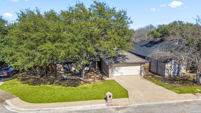 6313 Gablewood, San Antonio, TX 78249