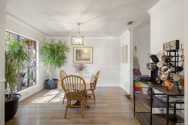 6313 Gablewood, San Antonio, TX 78249