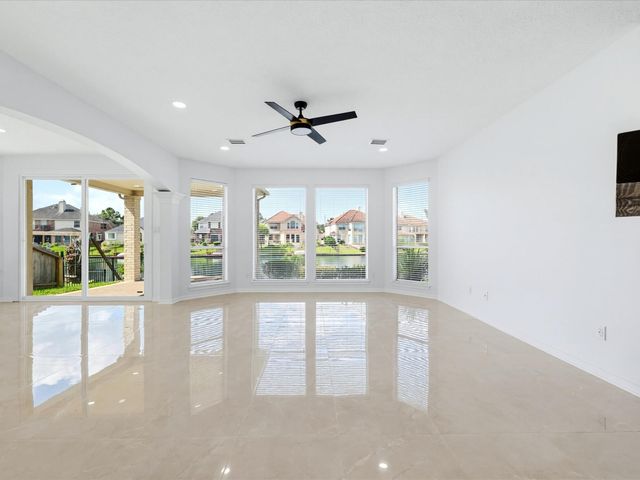 11939 Galentine Pt, Cypress, TX 77429