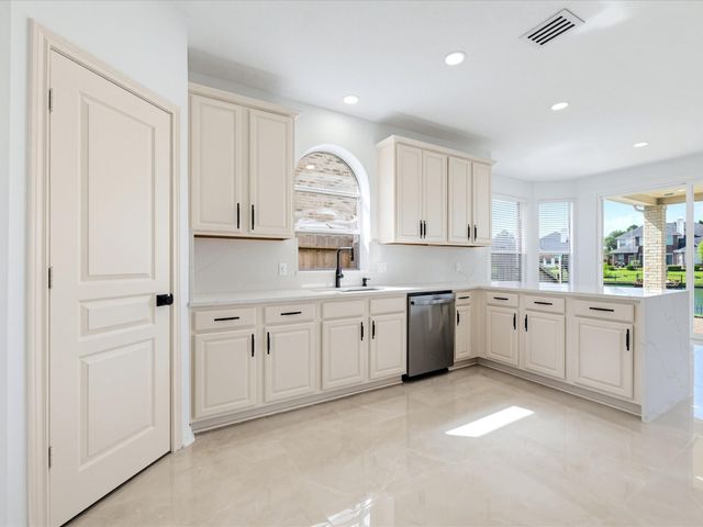 11939 Galentine Pt, Cypress, TX 77429