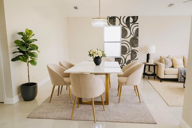 3917 W ROBSON STREET, Tampa, FL 33614