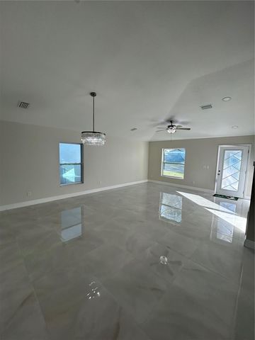 3917 W ROBSON STREET, Tampa, FL 33614