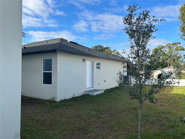 3917 W ROBSON STREET, Tampa, FL 33614