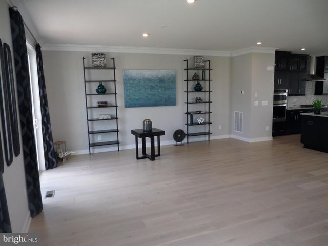 42939 RUNNING CREEK SQ, Leesburg, VA 20175