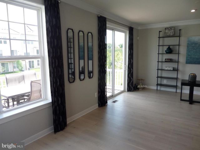 42939 RUNNING CREEK SQ, Leesburg, VA 20175