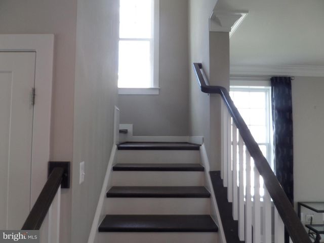 42939 RUNNING CREEK SQ, Leesburg, VA 20175